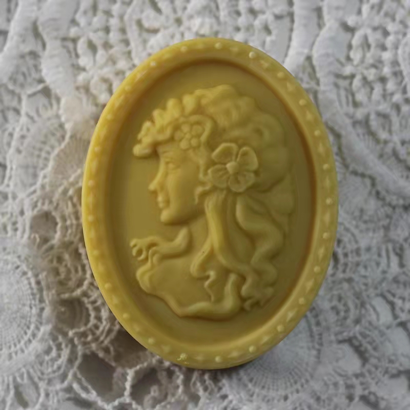 Queen Soap Mold for Soap Makin - огляд і ціна Candle. Queen