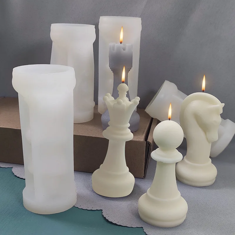 Chess Piece Candles Silicone M - огляд і ціна Candle. Queen