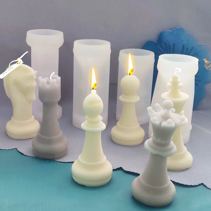 Chess Piece Candles Silicone M - огляд і ціна Candle. Queen